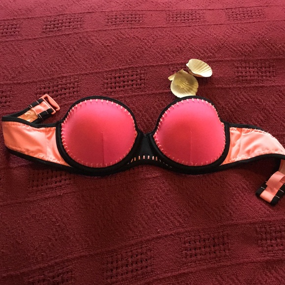 Victoria’s Secret swim top, 32c - Picture 1 of 7